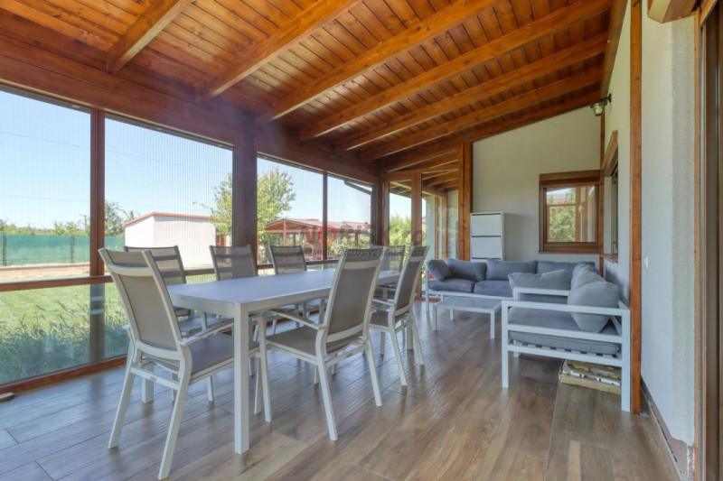 Refugiul perfect lângă București – vilă premium în Săftica