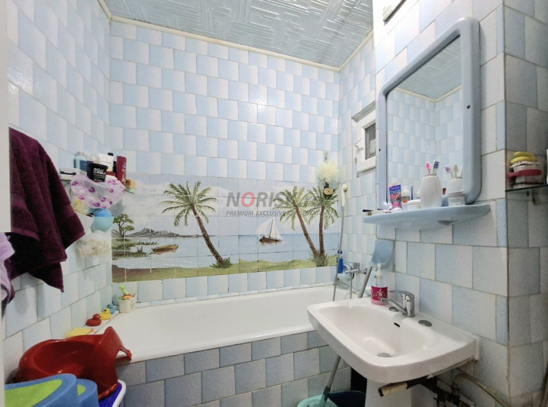 3 Camere | 69mp | Decomandat | Teiul Doamnei | Parcare | Ocazie