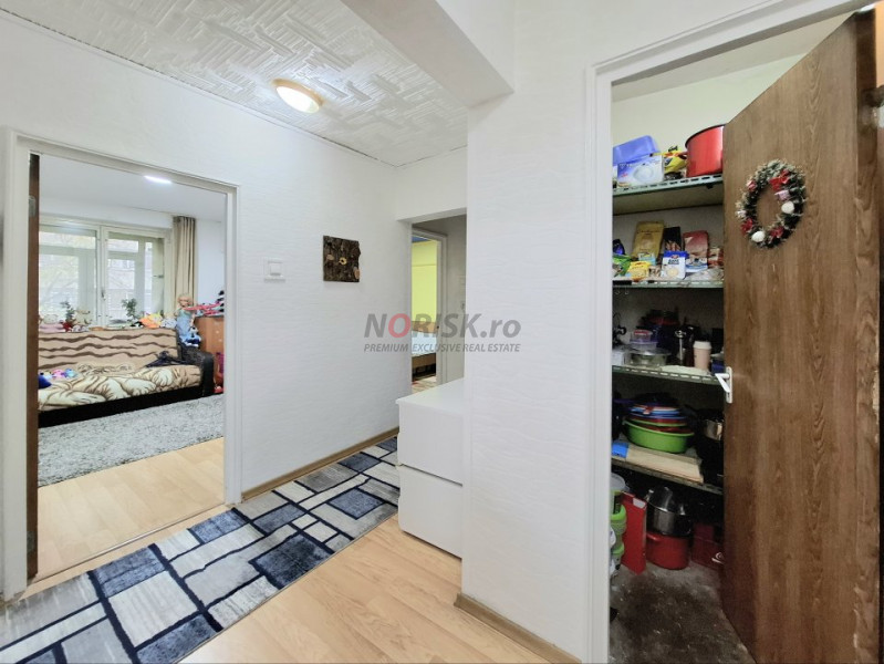 3 Camere | 69mp | Decomandat | Teiul Doamnei | Parcare | Ocazie