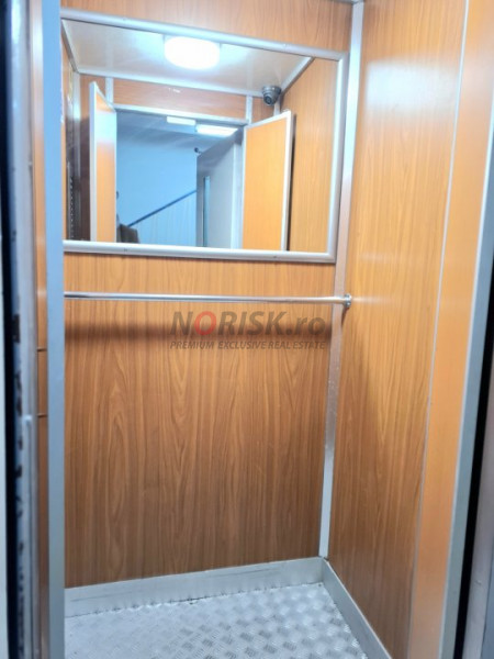 3 Camere | 69mp | Decomandat | Teiul Doamnei | Parcare | Ocazie