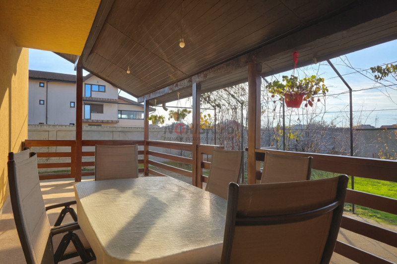 Vilă spațioasă în Ciorogârla, teren 656 mp, mansardă 80 mp