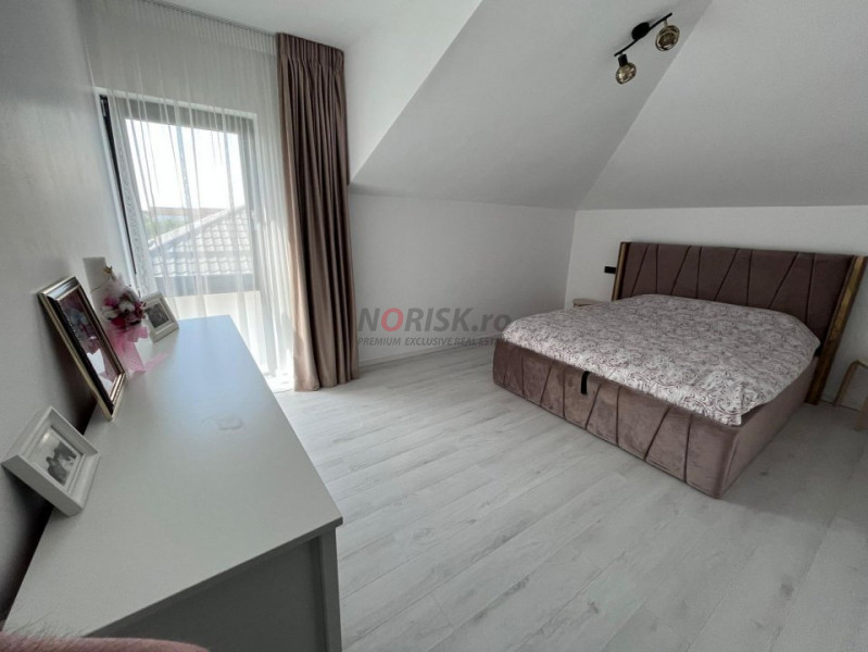 Vila Deosebită 5 Camere, 260mp, Panouri Solare și Grădină - Clinceni