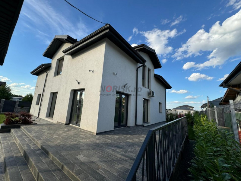 Vila Deosebită 5 Camere, 260mp, Panouri Solare și Grădină - Clinceni