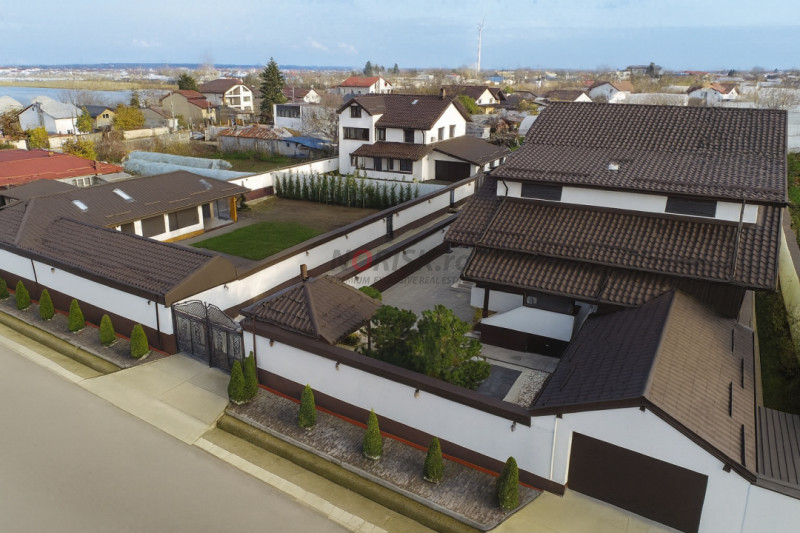 Luxury Villa • Reședință Unică într-un Ansamblu Privat