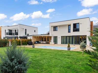 Signature Home • Eleganță Absolută în Paradisul Verde