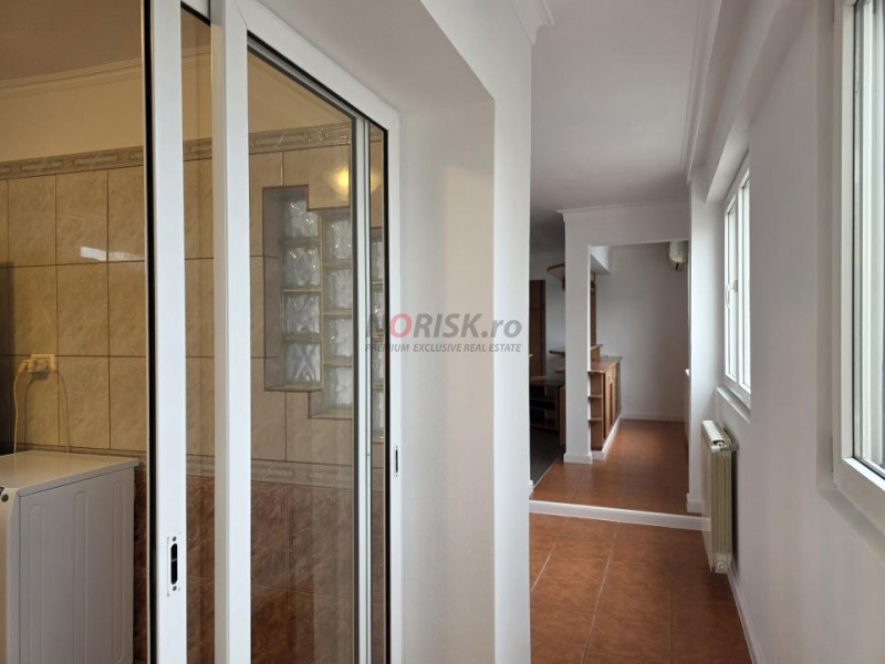 Townhouse urban renovat | Parcul Carol – Rond Regina Maria
