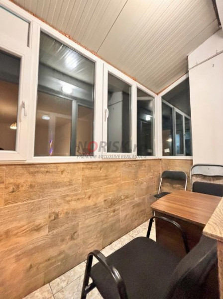 Apartament 3 Camere 67mp Decomandat Bloc 1979 3 min Metrou LUJERULUI  - Renovat