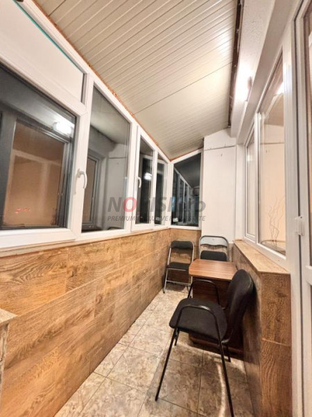 Apartament 3 Camere 67mp Decomandat Bloc 1979 3 min Metrou LUJERULUI  - Renovat