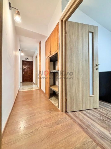 Apartament 3 Camere 67mp Decomandat Bloc 1979 3 min Metrou LUJERULUI  - Renovat