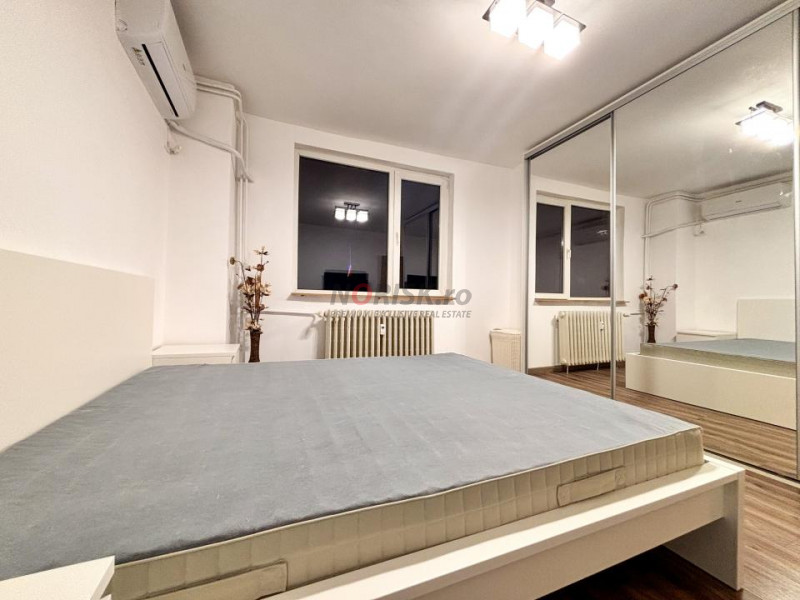 Apartament 3 Camere 67mp Decomandat Bloc 1979 3 min Metrou LUJERULUI  - Renovat