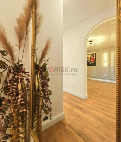 2 Camere | Amzei | LUX | Ultrafinisat | 42mp | Romană 