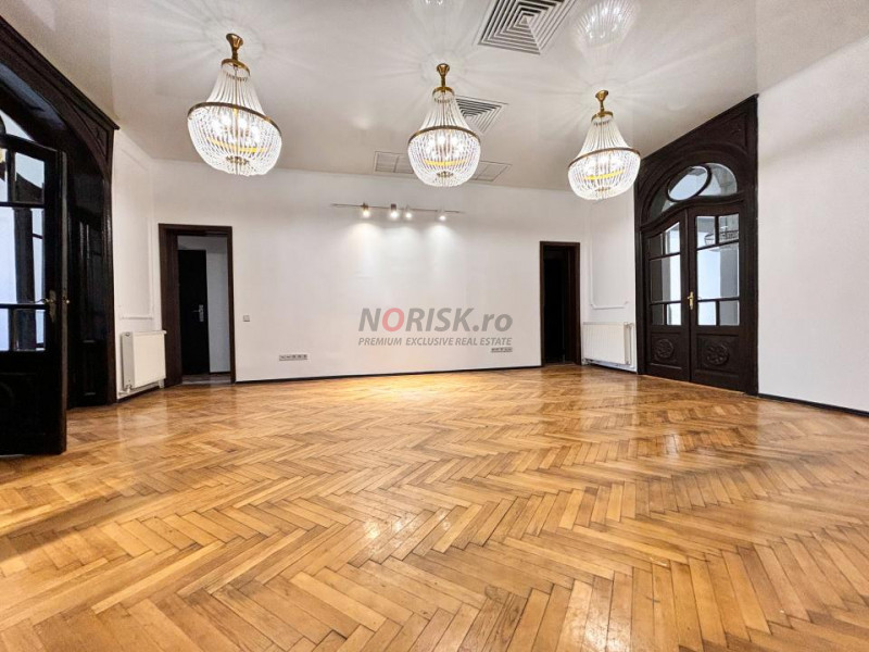 PARTER Vila interbelica 255mp | Fosta RESEDINTA a Generalului Tenescu 0%COMISION