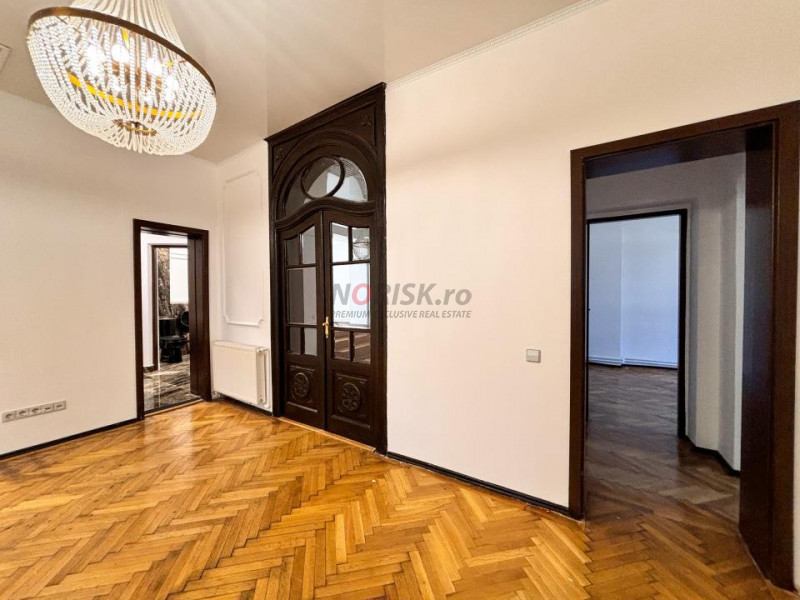 PARTER Vila interbelica 255mp | Fosta RESEDINTA a Generalului Tenescu 0%COMISION