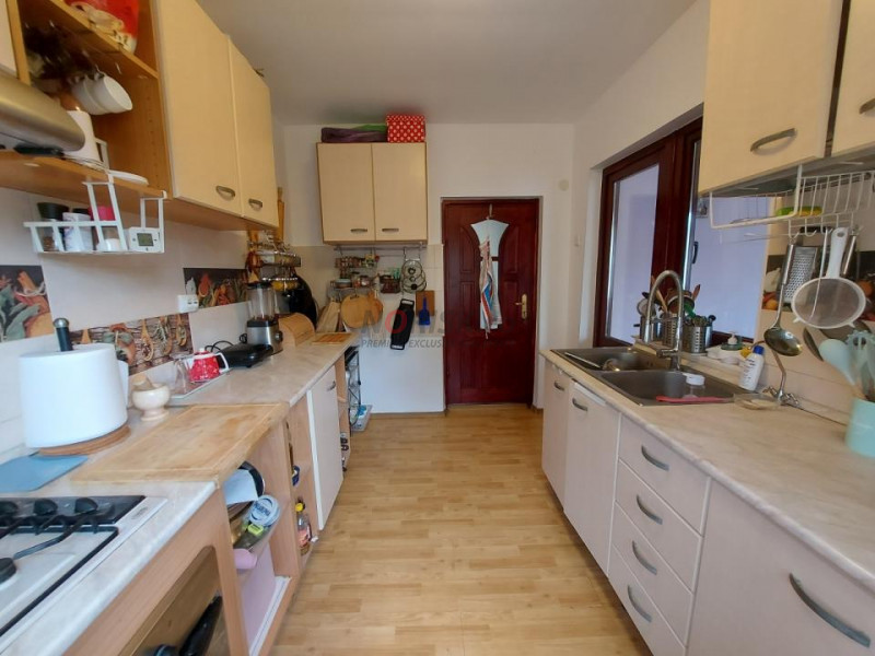 Vilă 7 camere | Curte | 959 MP | Buda - Cornetu | Comision 0%