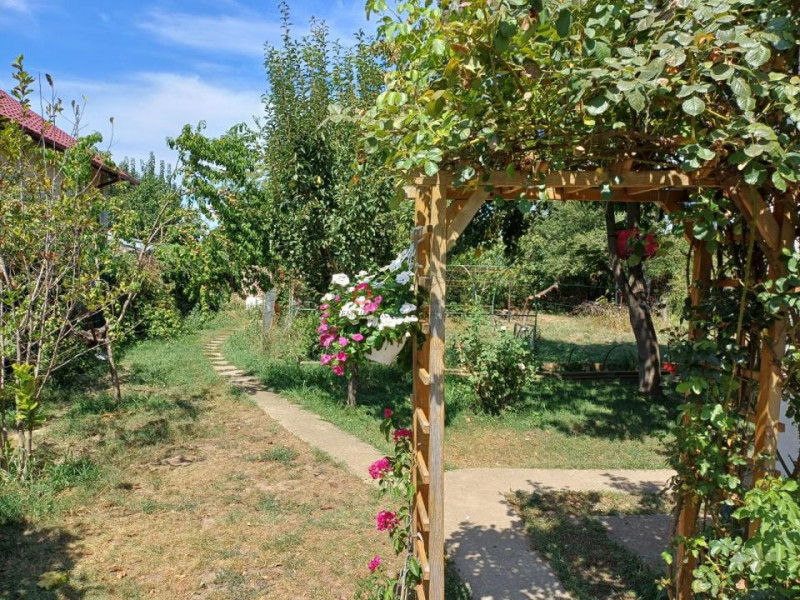 Vilă 7 camere | Curte | 959 MP | Buda - Cornetu | Comision 0%