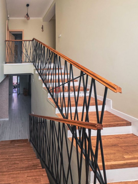 Vilă modernă cu 15 kW solar – complet utilată, ideală pentru familie